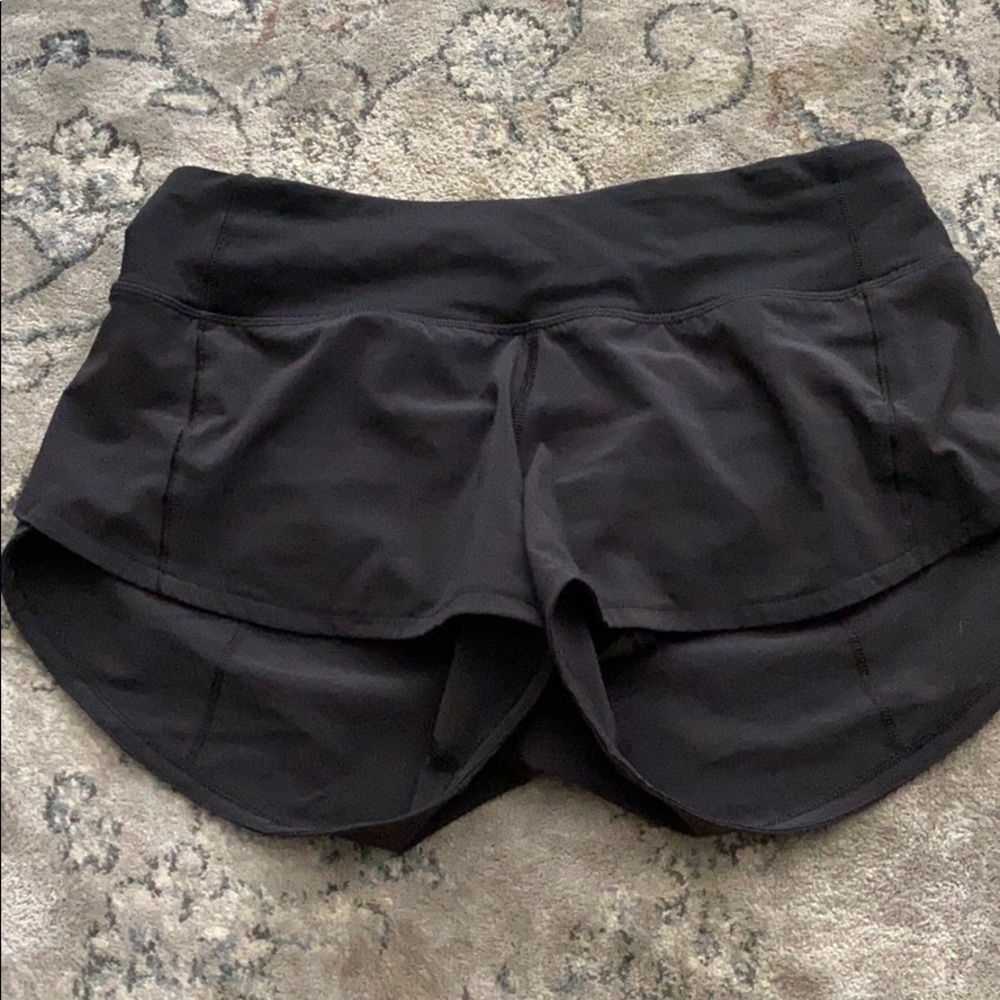Lululemon speed up shorts 2.5’